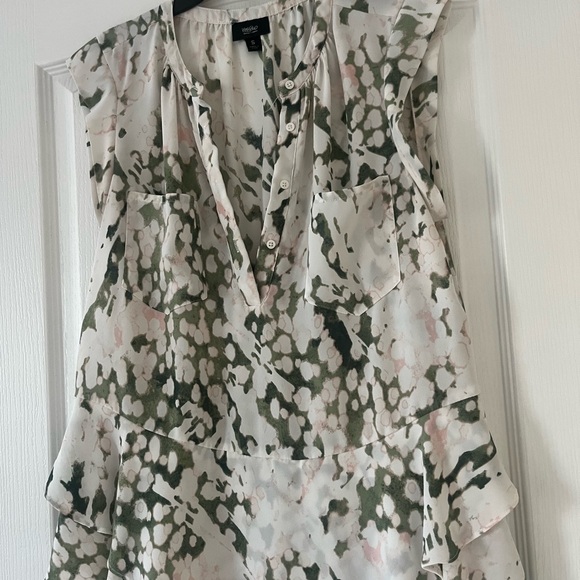 Massimo blouse size Small double ruffle bottom, floral, sleeveless - Picture 7 of 10